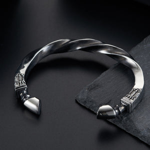 Retro Style Black And White Temperament Bracelet